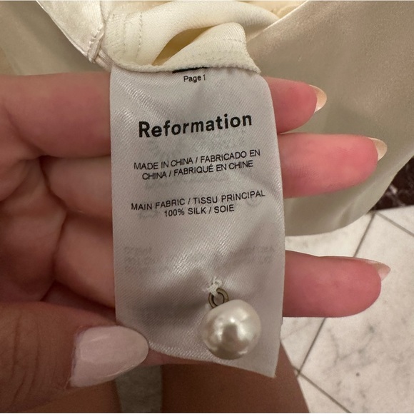 Reformation Silk Pearl Tank - Picture 4 of 5
